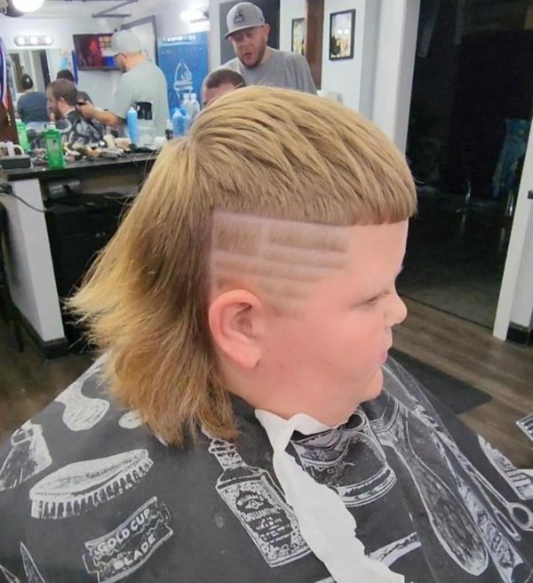 Awful Haircuts (19 pics)