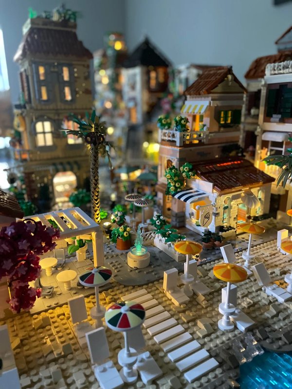 Amazing ''LEGO'' Constructions (24 pics)