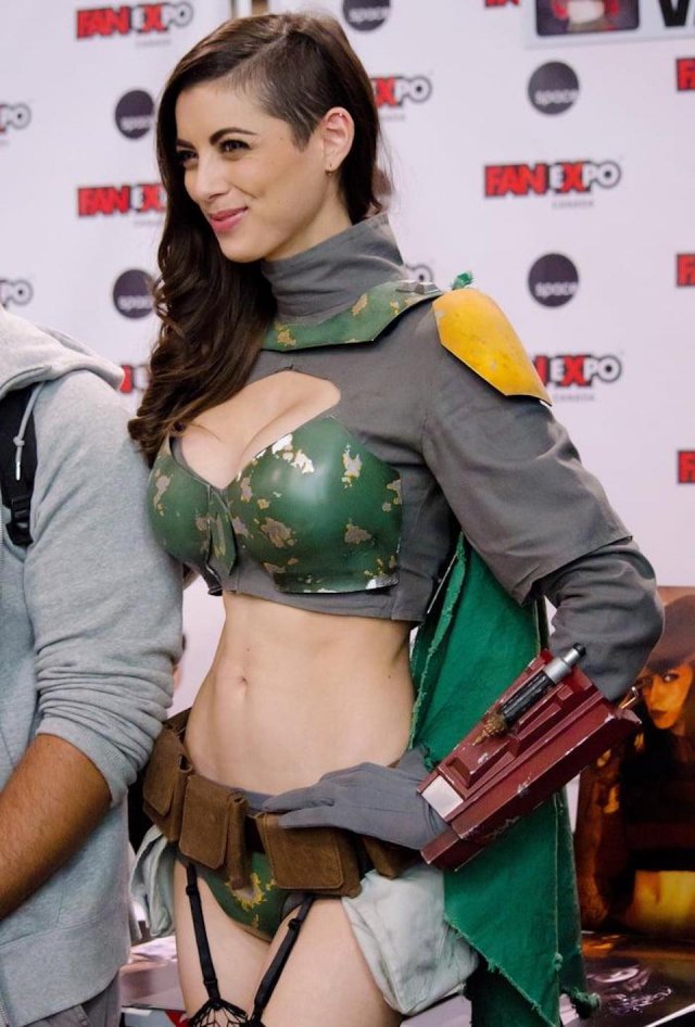 Cosplay Girls (22 pics)