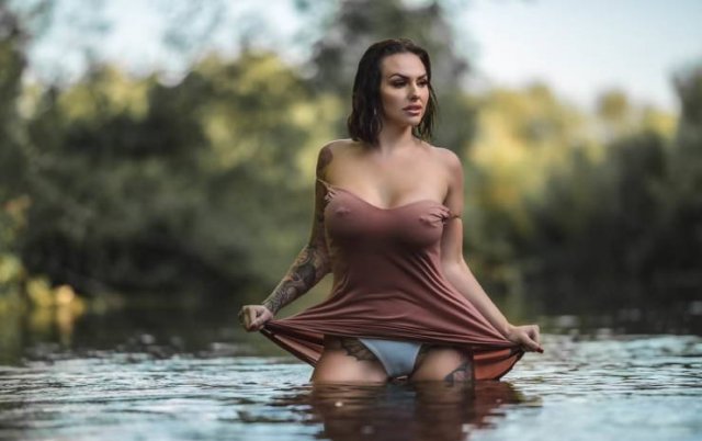 Wet Girls (46 pics)