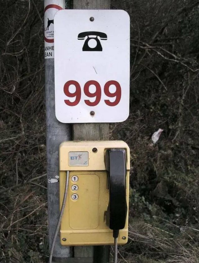 Funny And Weird Signs (17 pics)