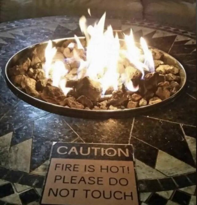 Funny And Weird Signs (17 pics)