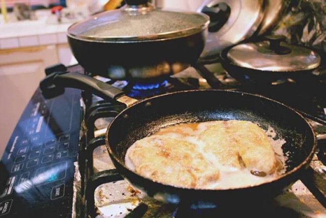 People Share Their Favorite Childhood Foods (25 pics)