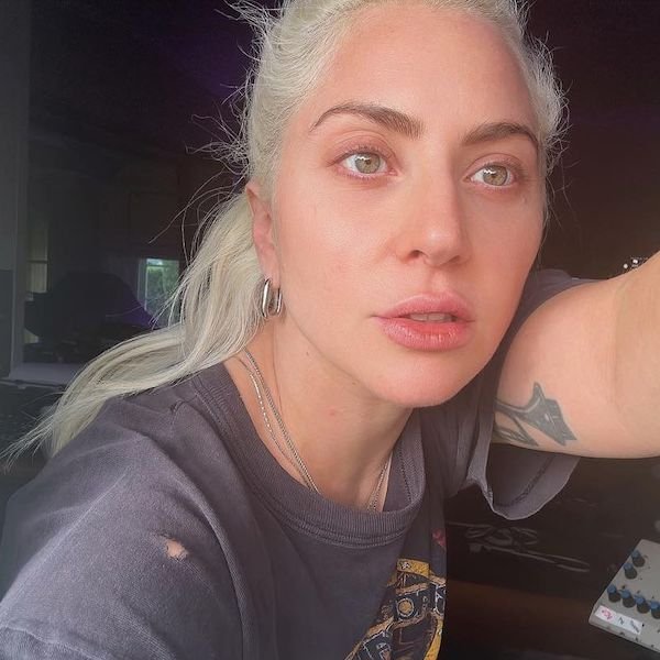 Famous Women Without Makeup (19 pics) Famous Women Without Makeup (19 pics)