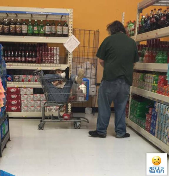 Strange People In Stores (47 pics)