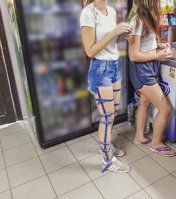 Awful Fashion (27 pics)