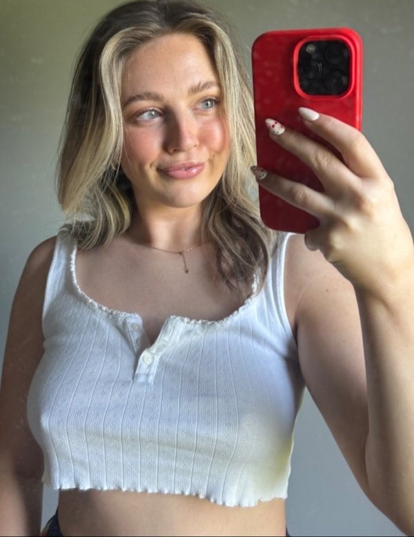 Selfie Girls (30 pics)