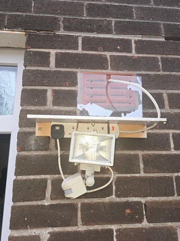 Odd Repair (24 pics)