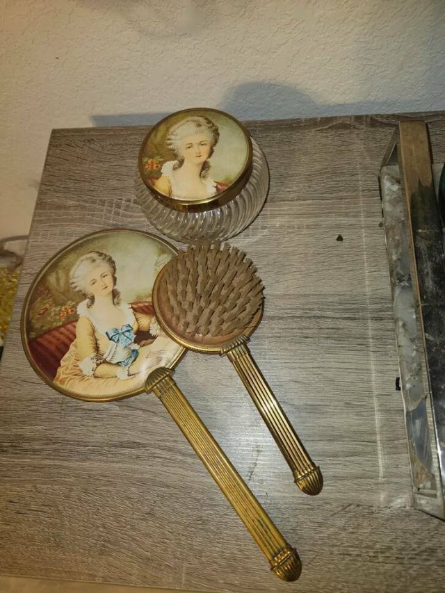 Unusual And Interesting Inheritance (16 pics)
