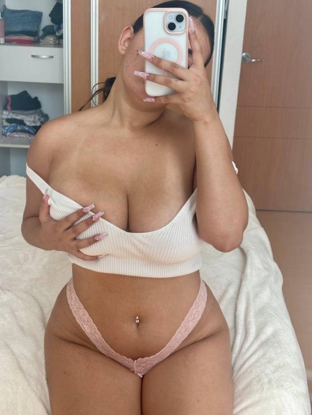 Girls With Tan Lines (30 pics)