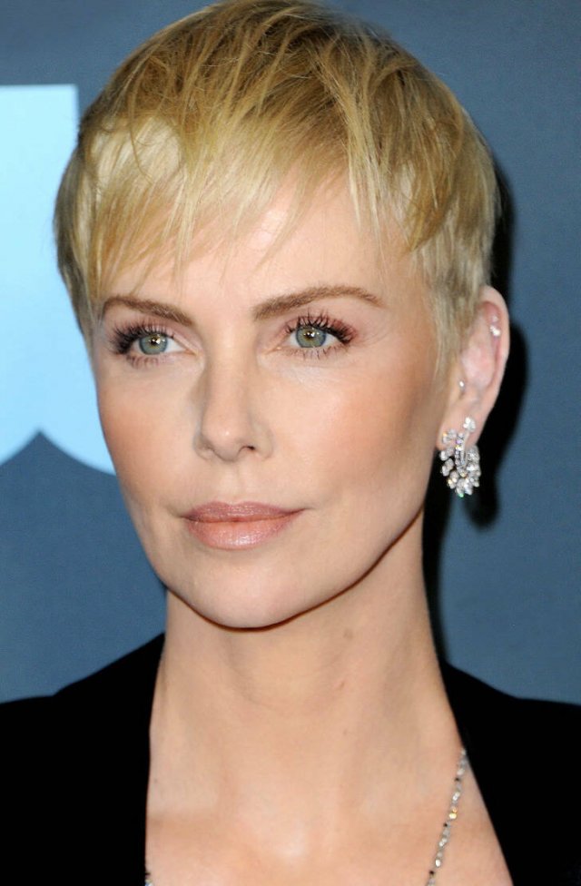 Celebrities Who Age In Style (31 pics) Celebrities Who Age In Style (31 pics)