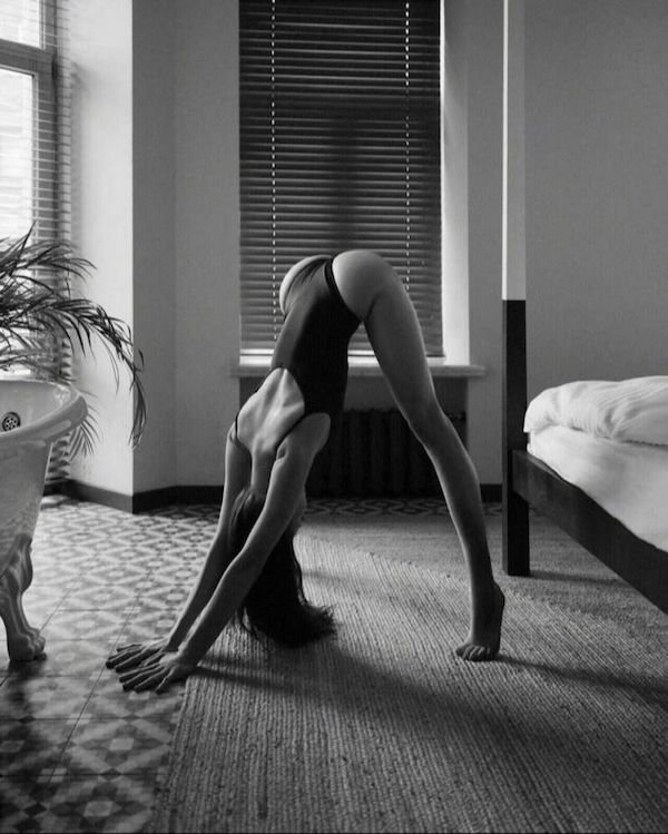 Flexible Girls (27 pics)