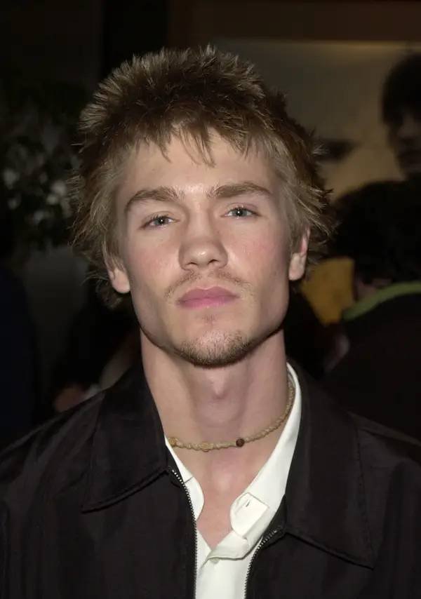 Celebrities Of The 2000's Then And Now (66 pics) Celebrities Of The 2000's Then And Now (66 pics)