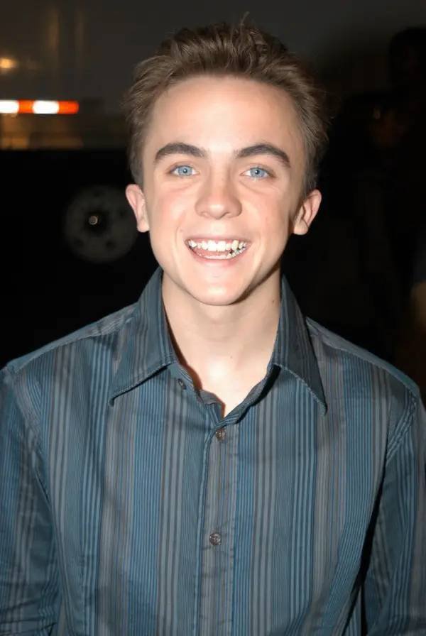 Celebrities Of The 2000's Then And Now (66 pics) Celebrities Of The 2000's Then And Now (66 pics)