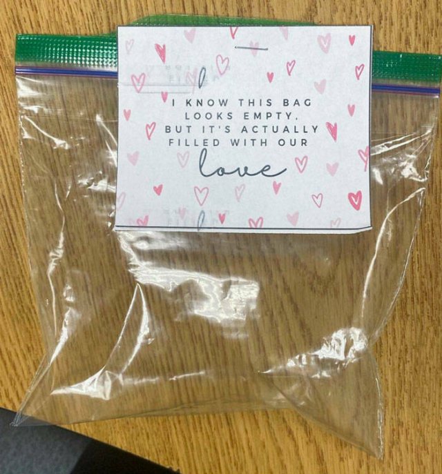 Toxic Workplaces (24 pics)