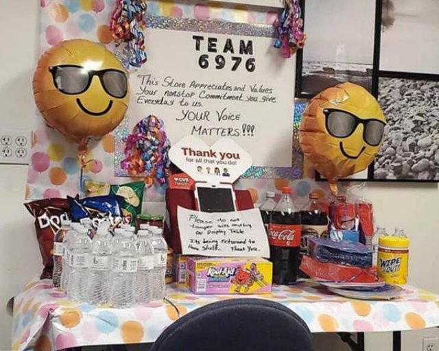 Toxic Workplaces (24 pics)
