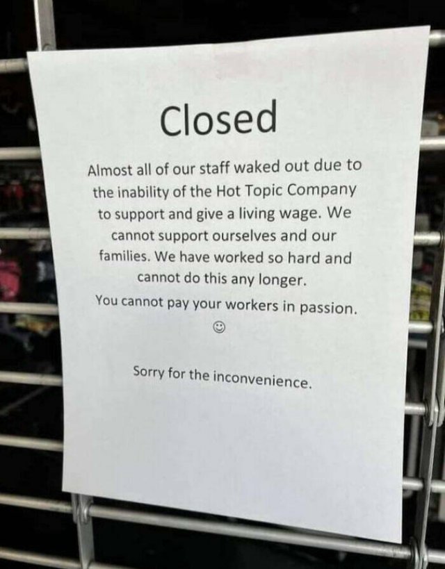 Toxic Workplaces (24 pics)