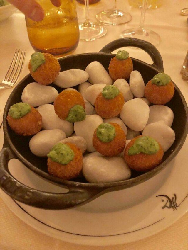 Weird Food Serving (48 pics)