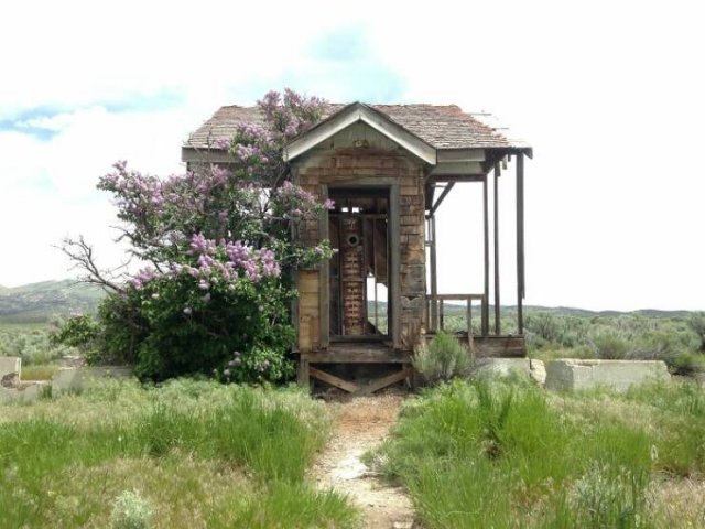 Beautiful Abandoned Places (24 pics) Beautiful Abandoned Places (24 pics)