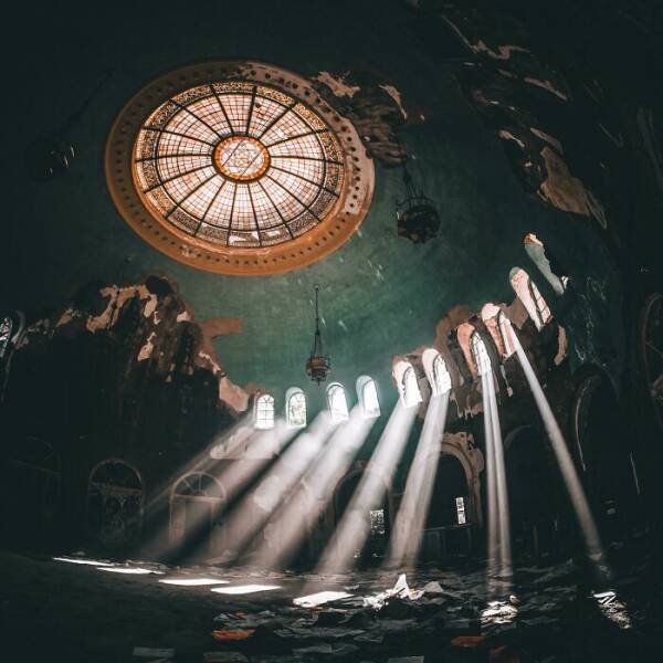 Beautiful Abandoned Places (24 pics) Beautiful Abandoned Places (24 pics)