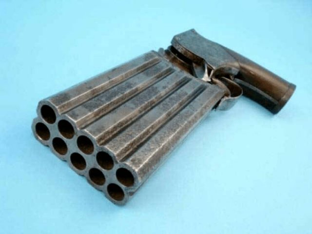 Unusual Weapons (26 pics)