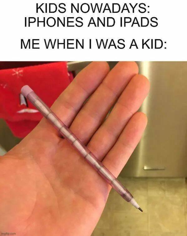Nostalgic School Items From The 90's (18 pics)
