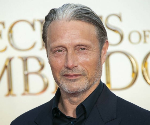 The Most Beautiful Famous People Over 40 (20 pics)