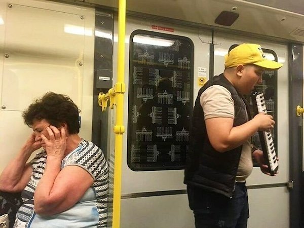 Annoying Finds And Situations (29 pics)