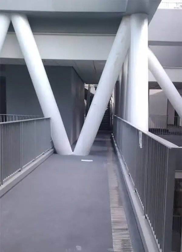 Failed Constructions (27 pics)
