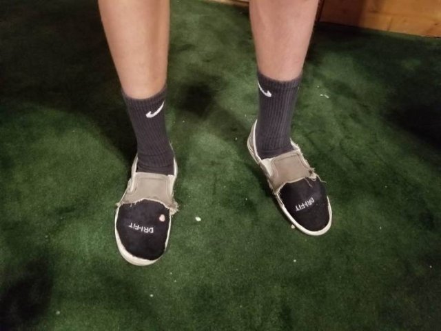 What Is Going On Here? (54 pics)
