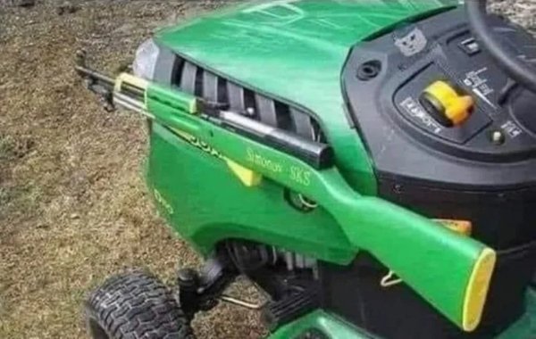 What Is Going On Here? (24 pics)