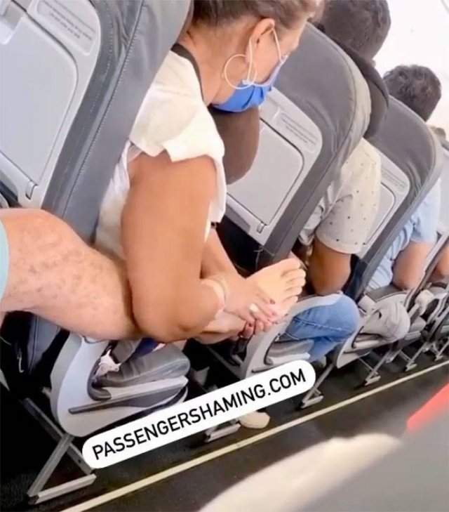 Annoying Passengers (29 pics)