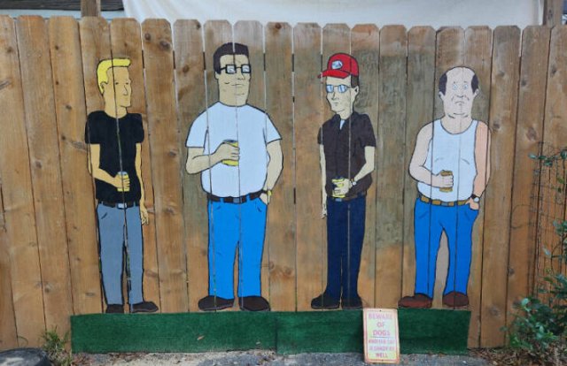 Stories About Hilarious Neighbors (25 pics)