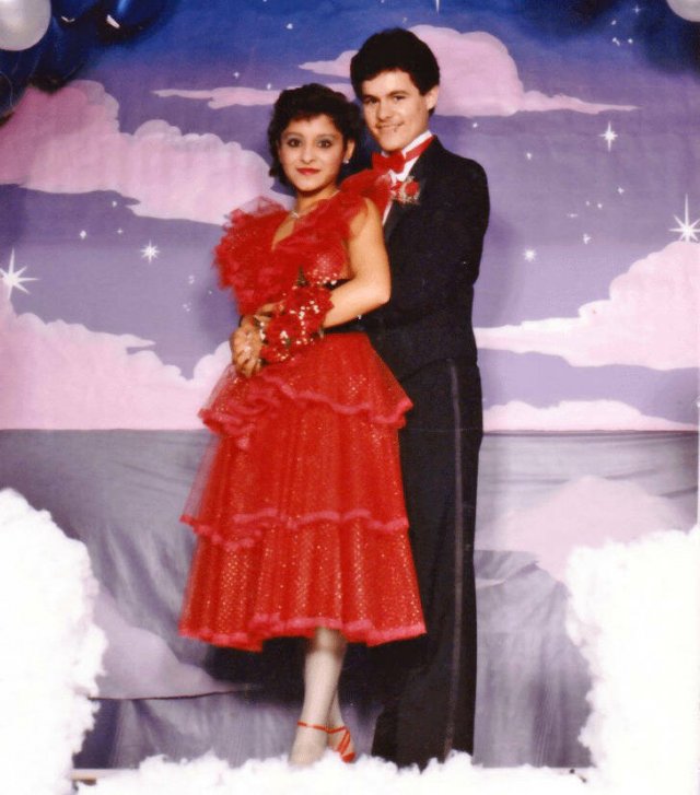 People Share Their Graduation Photos From The Past (20 pics)