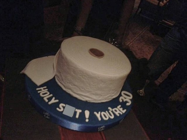 Crazy Birthday Cakes (16 pics)