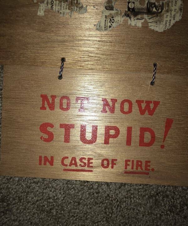 Failed And Funny Signs (17 pics)