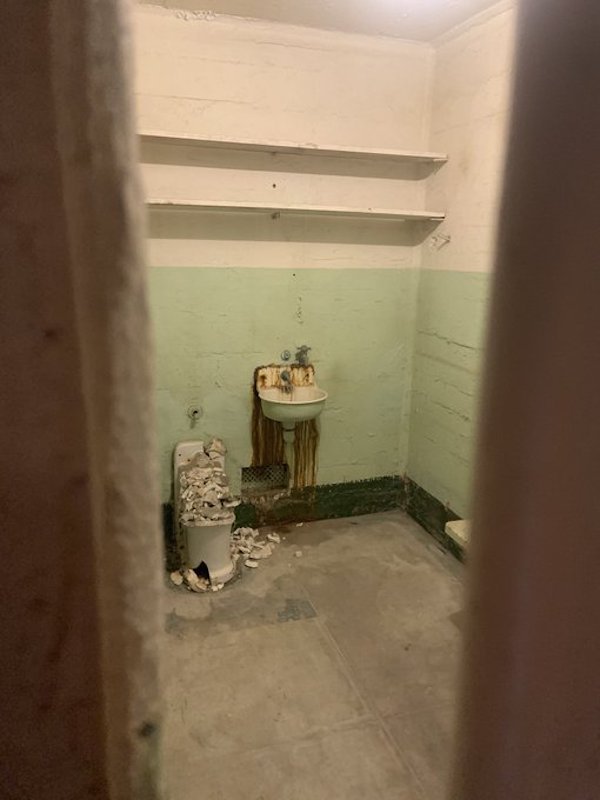 Awful Restrooms (27 pics)