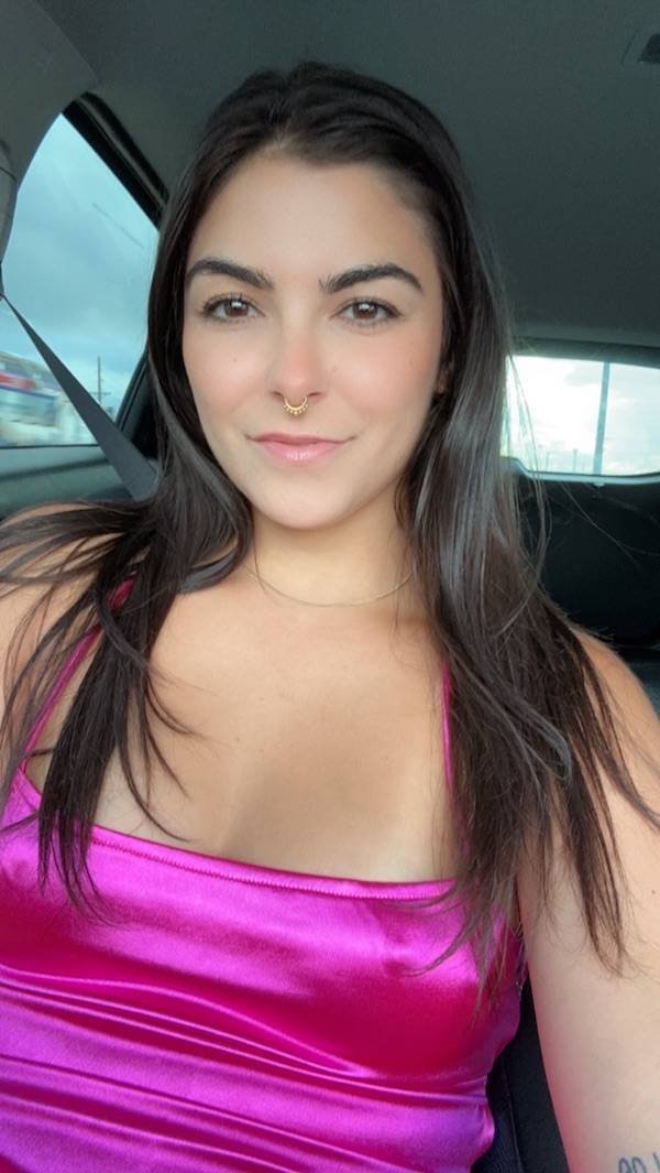Hot Girls (45 pics)