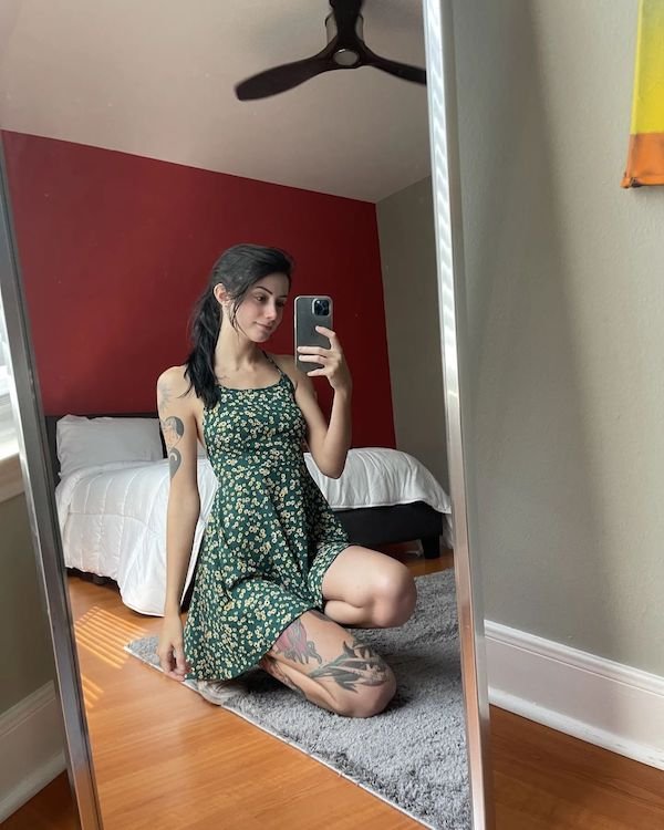 Girls In Sundresses (31 pics)