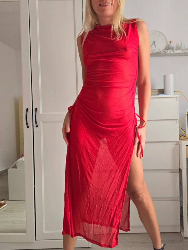 Girls In Sundresses (29 pics)