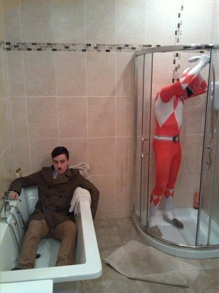 What Is Going On Here? (25 pics)