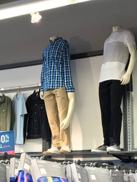 What Is Going On Here? (25 pics)