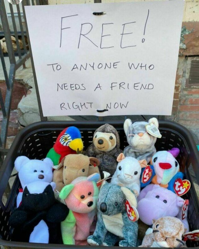 Cool Free Finds On The Street (25 pics)