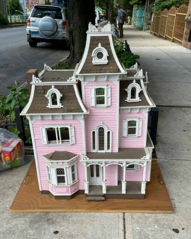 Cool Free Finds On The Street (25 pics)