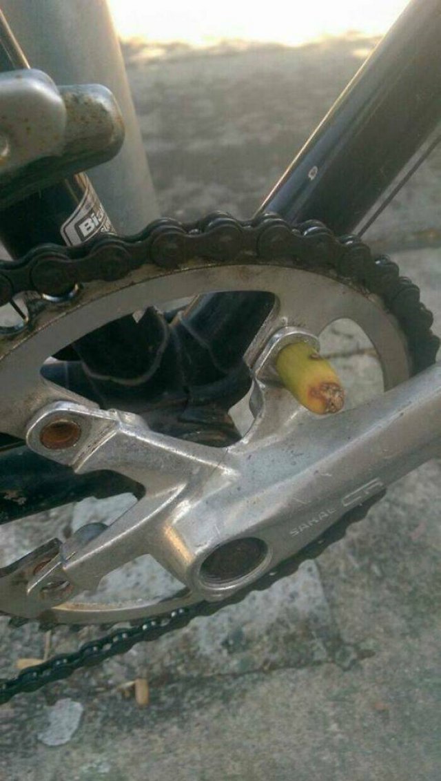 Redneck Repairs (25 pics)