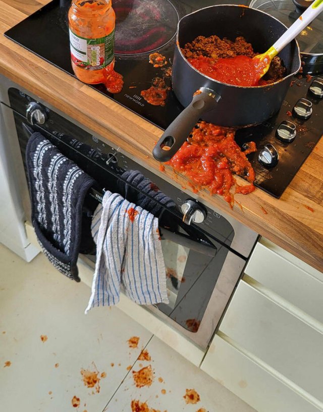 Annoying Moments (17 pics)