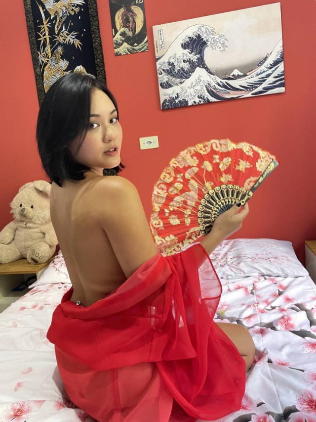 Asian Girls (47 pics)