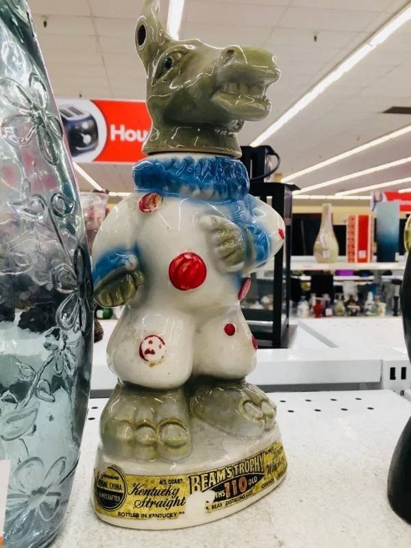 Odd Finds In Thrift Shops (30 pics)