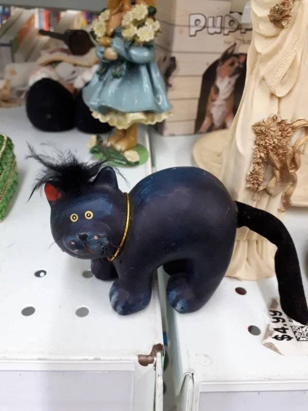 Odd Finds In Thrift Shops (30 pics)