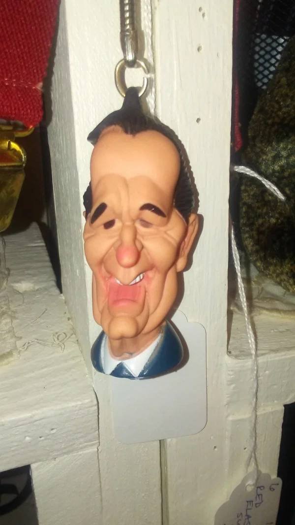 Odd Finds In Thrift Shops (30 pics)